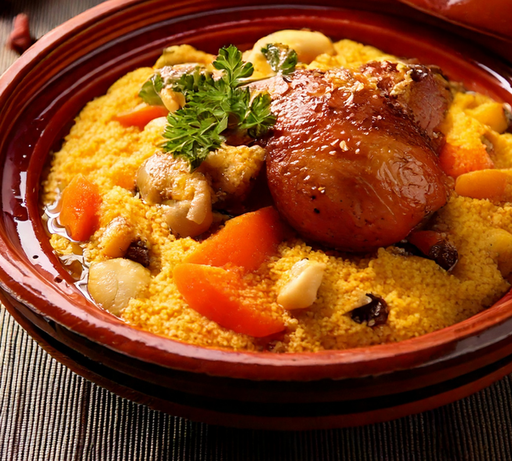 Tajine de poulet et butternut, semoule aux épices douces