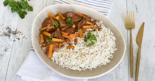Effiloché de boeuf tomate, riz & patate douce grillée